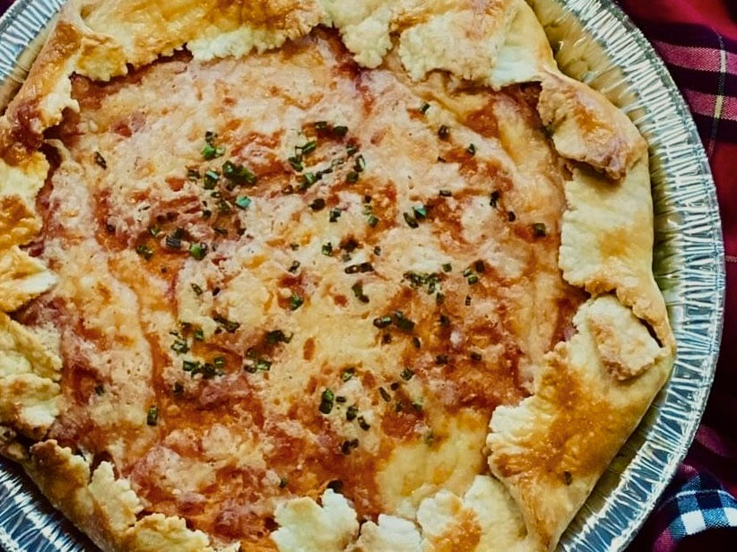 Galette de patate douce, oignon caramélisé et cheddar ontarien