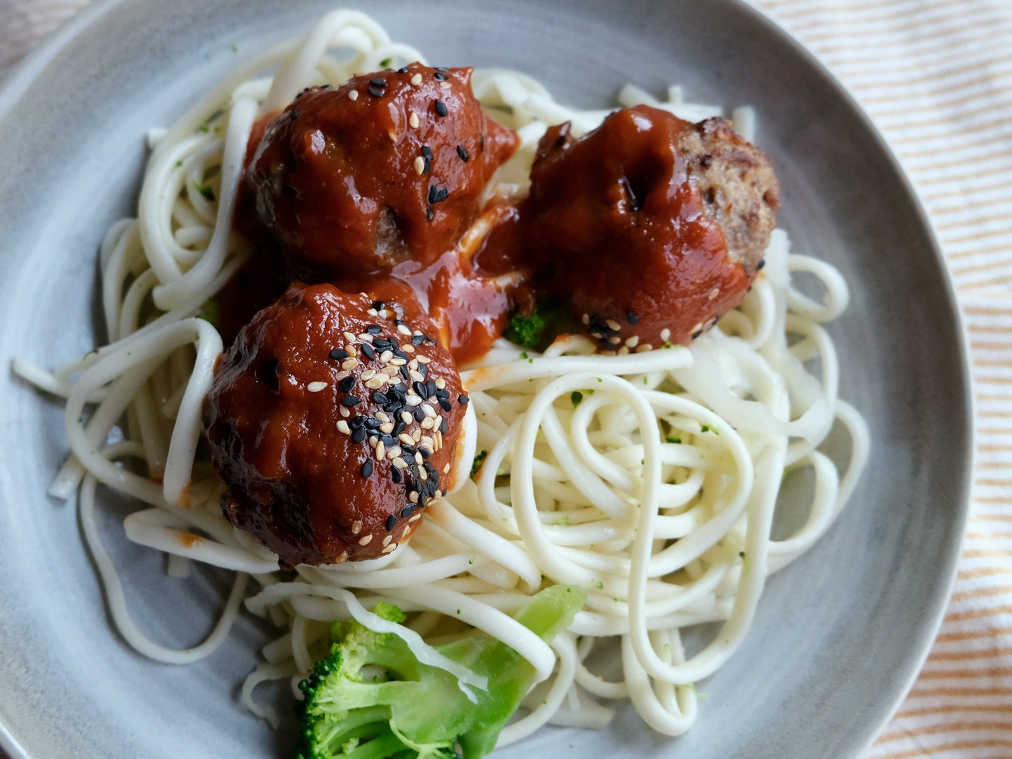 'Enright' Beef Meatballs with Korean BBQ Sauce, Somen Noodles with Cabbage & Broccoli
