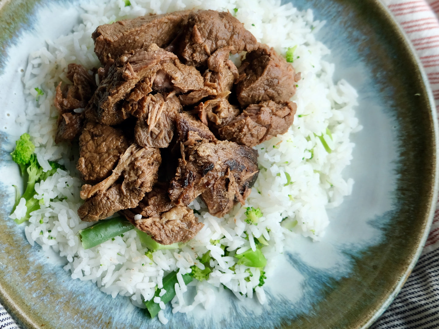 Sweet & Sticky Braised Beef, Rice with Peppers, Broccoli & Cabbage