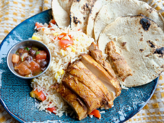 Kit Fajitas au Poulet - Poulet Rôti (Cuisse) avec Salsa Haricots Noirs et Tomates, Riz aux Poivrons et Maïs