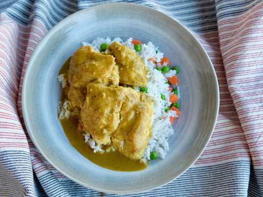 Poulet au curry citron (blanc), riz bio aux petits pois et carottes