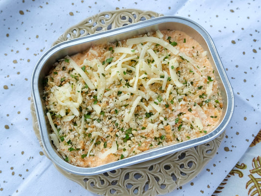 Trempette au homard et aux crevettes avec effritée de cheddar